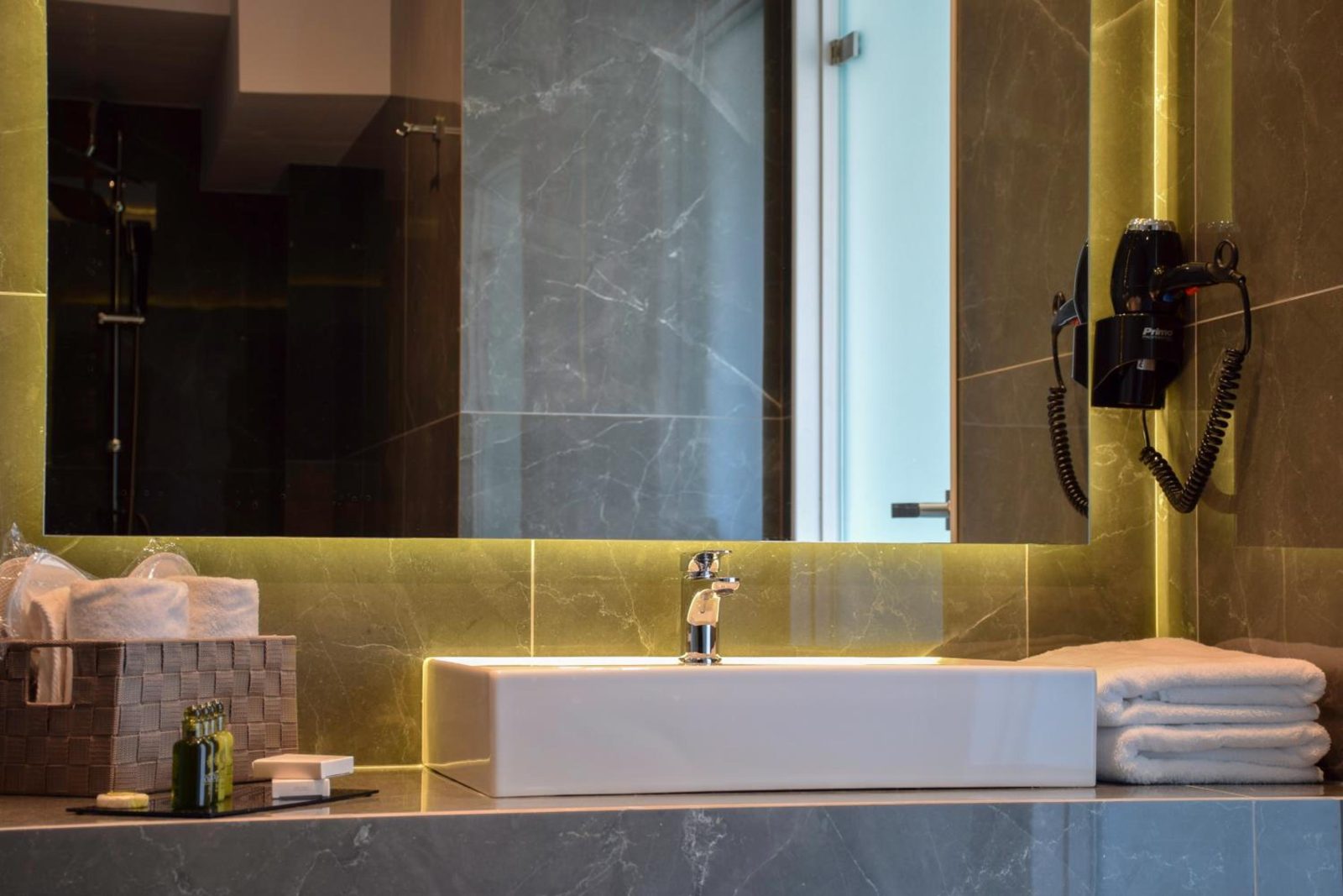 24K Athena Suites — photo 6