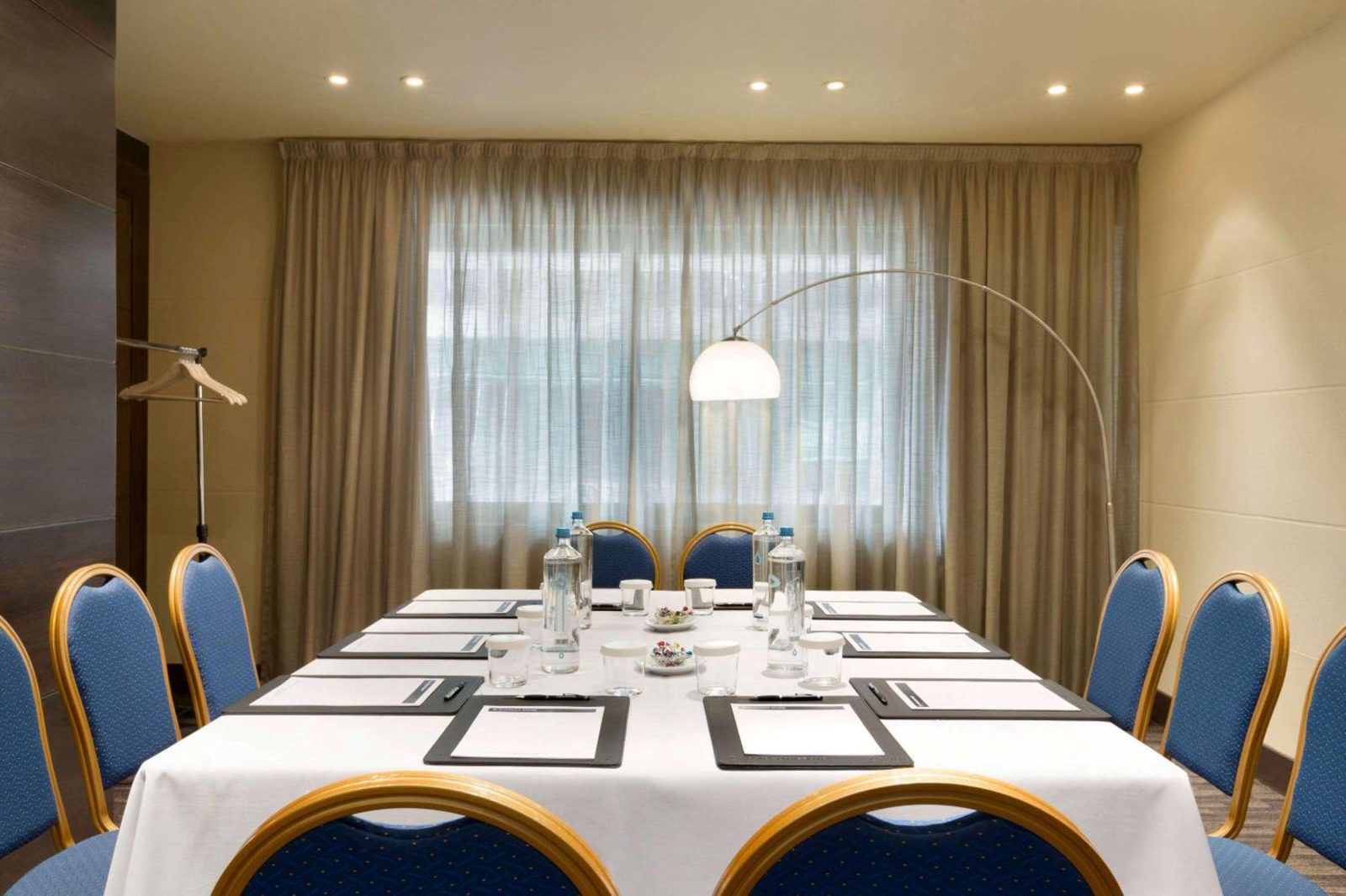 Zeus Wyndham Grand Athens — photo 4