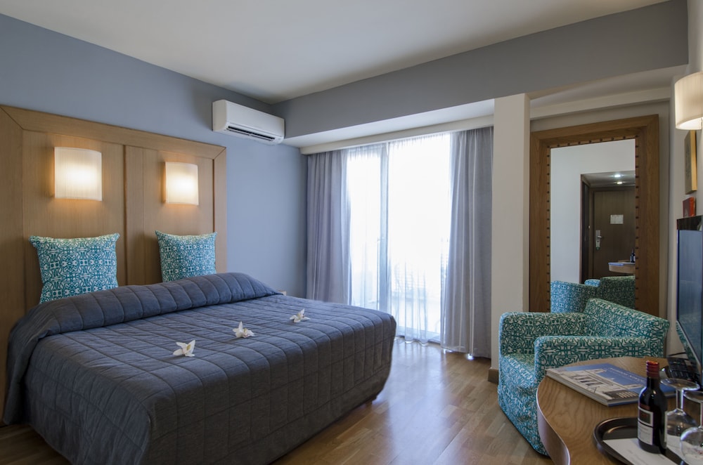 Hermes Hotel — photo 4